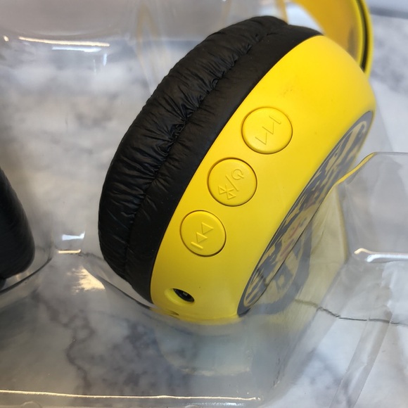 Pickachu Headphones, MewTwo Battle Figure Pack & My Partner Charmander - Picture 10 of 15